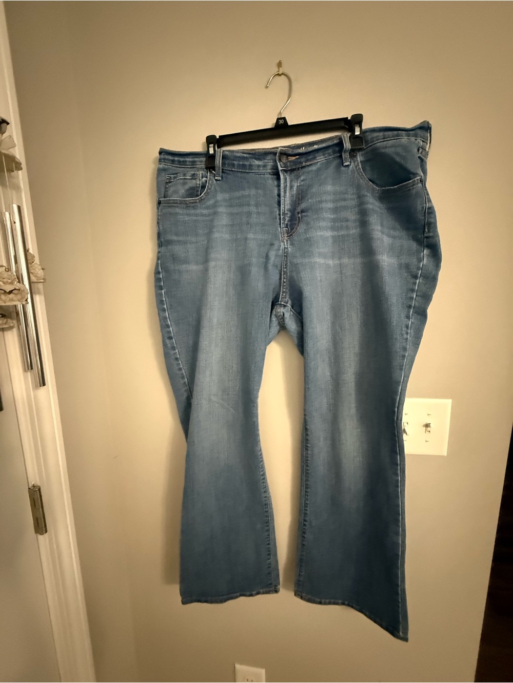 Old Navy Women's Light Wash Bootcut Jeans